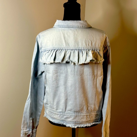 NEW DRIFTWOOD ACID WASH FRAYED DENIM JACKET Size Medium in Light Wash - Picture 4 of 5